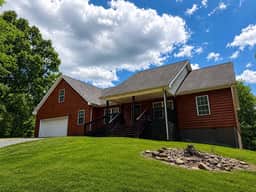 Luxury 4BR Family Cabin 1 mile to Pigeon Forge - Image 2