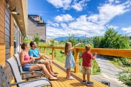 Hot Tub Retreat that is 1 Mile to Gatlinburg Fun - Image 2