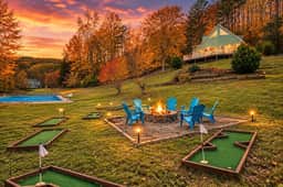 Luxe 2BR Cabin Private Pickleball, Hot Tub, Golf - Image 2