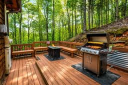 A Buttercup Bear Family Cabin Hot Tub & Firepit - Image 2