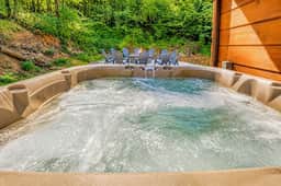 THE Cedar Lodge, Games, Hot Tub, Movies, Sleeps 20 - Image 4