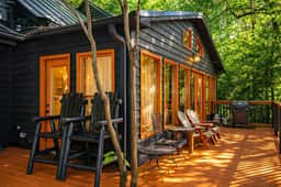 Gatlinburg Cabin with Hot Tub & Mountain Views - Image 2