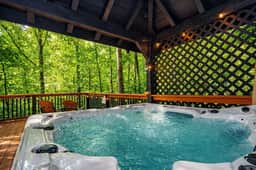 Gatlinburg Cabin with Hot Tub & Mountain Views - Image 4