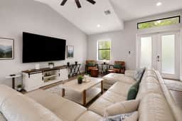 Luxury Bonita Villa 4BR Heated Pool & Spa - Image 5