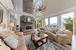 Luxury Chalet 5BR, Sleeps 18, Mind-Blowing Views - Image 3