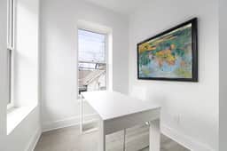 Historic Renovated Knox Loft with Parking! - Image 4