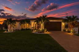 Cape Coral home with Pool, Spa & Game Room - Image 3
