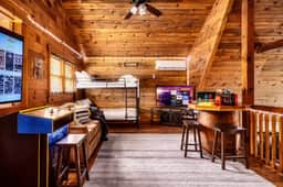 Family Retreat! Private Pool, Hot Tub, Game Room! - Image 5