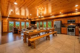 Luxury Cabin with Indoor Pool, Theater, Sleeps 18 - Image 4