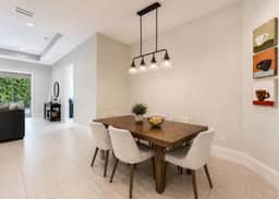 Naples Modern Masterpiece, 3BR, Pool, Spa & Bikes - Image 5