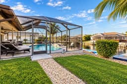 Calm Waters Pool, Hot Tub & Gulf Access - Image 2