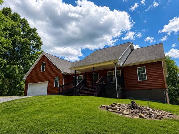 Luxury 4BR Family Cabin 1 mile to Pigeon Forge - Image 2