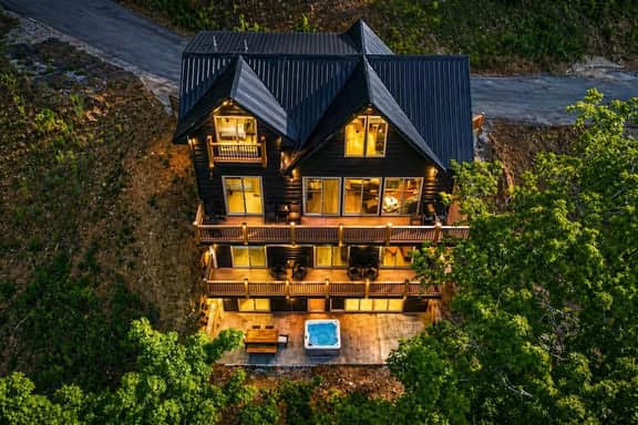 The Incredible Smoky Mtn Luxury Lake House, 4 BR! - Image 3