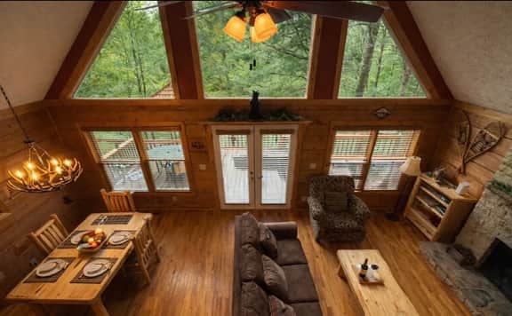 Charming Smoky Mtn Cabin with Hot Tub & Arcade - Image 5