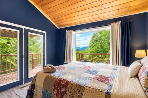 Secluded Mountain Paradise, Hot Tub, Firepit, View - Image 4