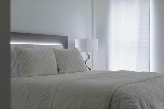 Historic Renovated Knox Loft with Parking! - Image 5