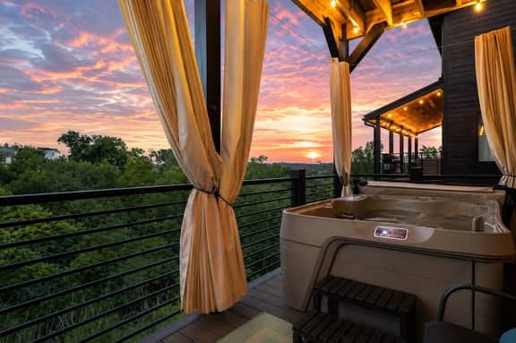 Ultimate Luxury 5 BR Cabin with indoor Pool, Hot Tub - Image 3