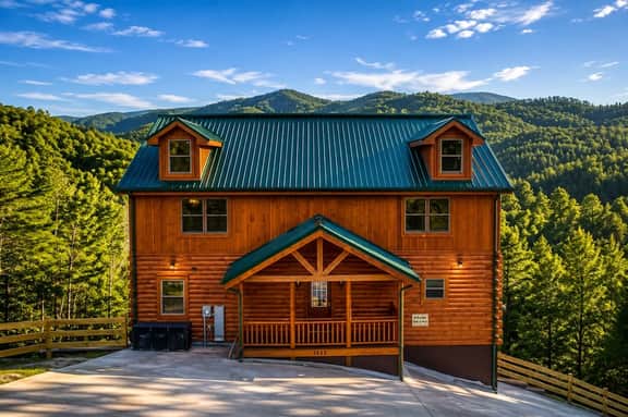 Luxury Cabin with Indoor Pool, Theater, Sleeps 18 - Image 2