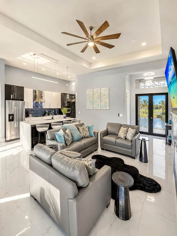 Brand New Luxe Waterfront Villa, Heated Pool, 4BR! - Image 5