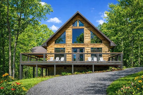 Luxury Cabin with Hot Tub & Smoky Mountain Views - Image 1