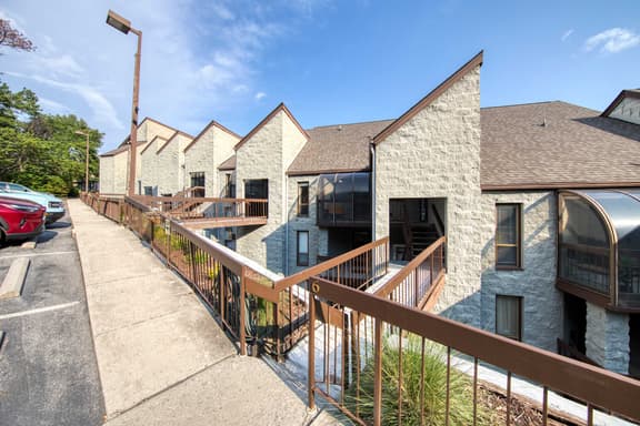Perfect Mountain View Family Condo 1000ft to Ober - Image 1