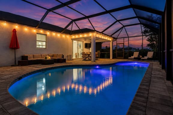 Cape Coral home with Pool, Spa & Game Room - Image 1