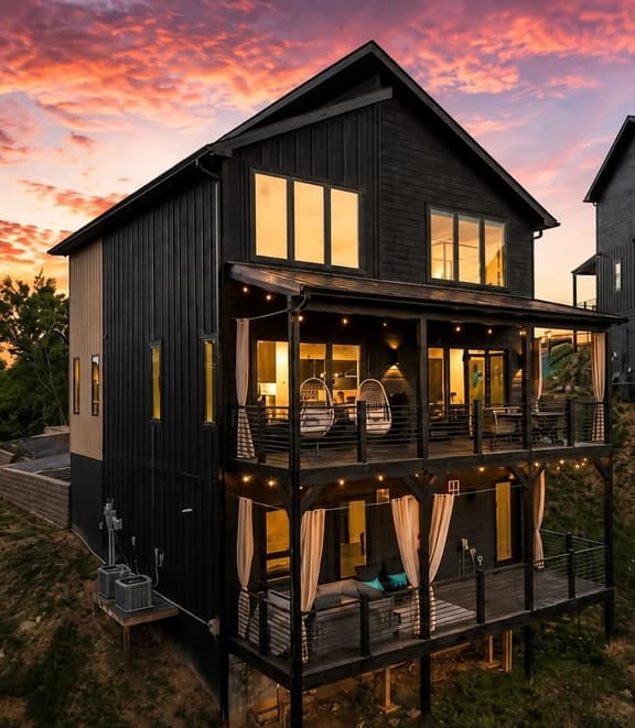 Ultimate Luxury 5 BR Cabin with indoor Pool, Hot Tub - Image 1